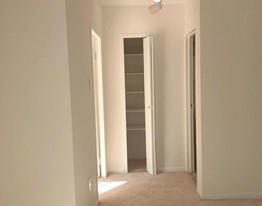 6641 Wakefield Drive - Photo Thumbnail 8