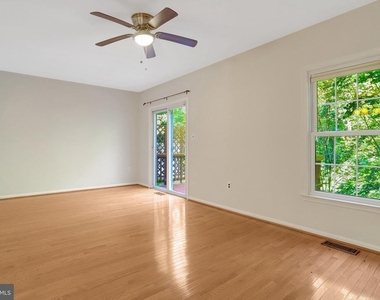 7416 Spring Tree Drive - Photo Thumbnail 11