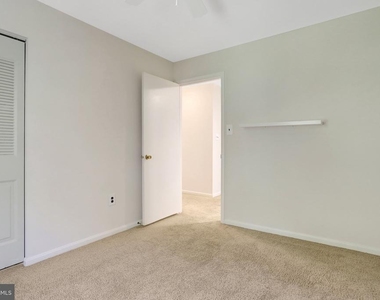 7416 Spring Tree Drive - Photo Thumbnail 21