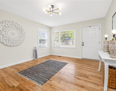 707 Commerce Street - Photo Thumbnail 6