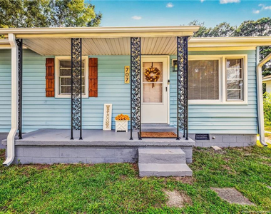 707 Commerce Street - Photo Thumbnail 2