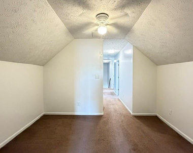 4232 Bartlet Glen Lane - Photo Thumbnail 23