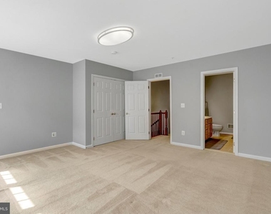 4569 Whittemore - Photo Thumbnail 13
