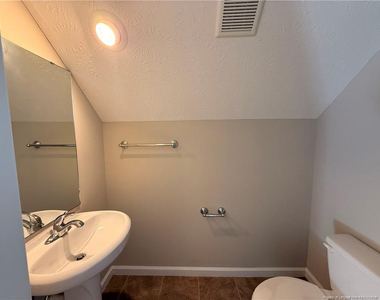 402 Colonists Place - Photo Thumbnail 23