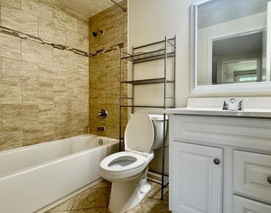5726 Oak Fern Court - Photo Thumbnail 15