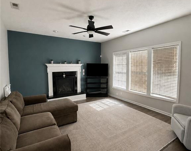 35 Wynnborne Circle - Photo Thumbnail 2