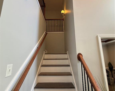 35 Wynnborne Circle - Photo Thumbnail 6