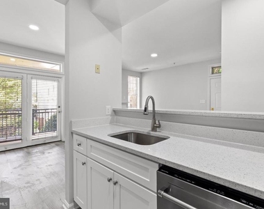 1318 Garden Wall Circle - Photo Thumbnail 8