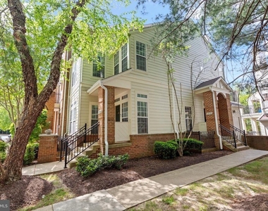 1318 Garden Wall Circle - Photo Thumbnail 21