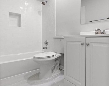1318 Garden Wall Circle - Photo Thumbnail 16