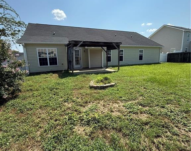 136 Bennington Drive - Photo Thumbnail 24