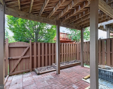 5950 Ians Way - Photo Thumbnail 27