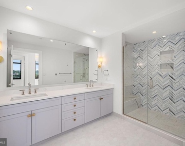6718 Lowell Avenue - Photo Thumbnail 31