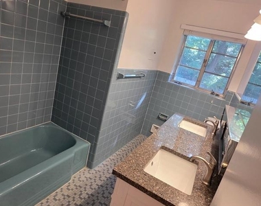 6426 Noble Drive - Photo Thumbnail 9