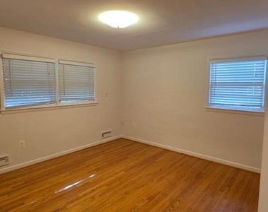 6426 Noble Drive - Photo Thumbnail 11