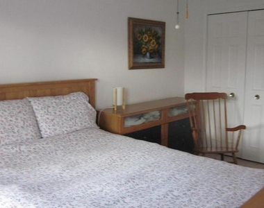 2211 Goldentree Way - Photo Thumbnail 16
