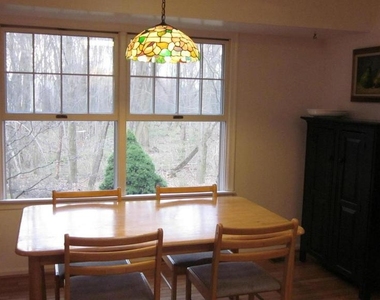 2211 Goldentree Way - Photo Thumbnail 10