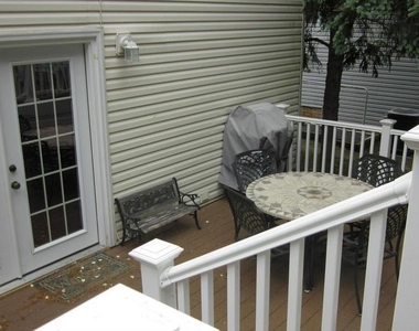 2211 Goldentree Way - Photo Thumbnail 25