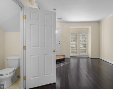 4384 Sutler Hill Square - Photo Thumbnail 5