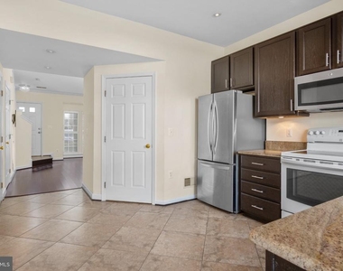 4384 Sutler Hill Square - Photo Thumbnail 11