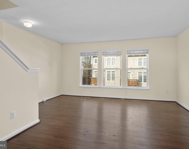 4384 Sutler Hill Square - Photo Thumbnail 20