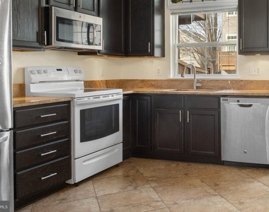 4384 Sutler Hill Square - Photo Thumbnail 8