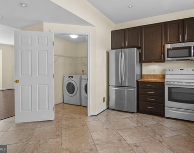 4384 Sutler Hill Square - Photo Thumbnail 13