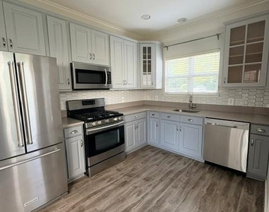 6541 Grange Lane - Photo Thumbnail 5