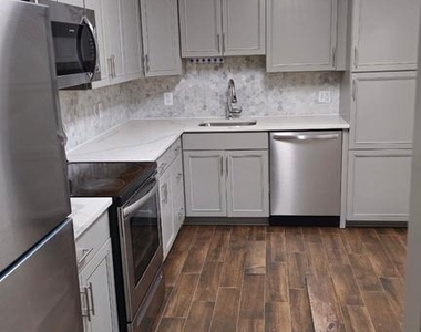 5501 Seminary Road - Photo Thumbnail 9