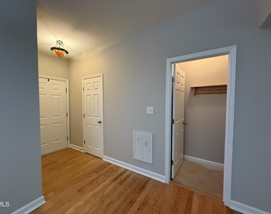 4626 Centrebrook Circle - Photo Thumbnail 5