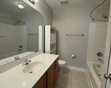 4626 Centrebrook Circle - Photo Thumbnail 9