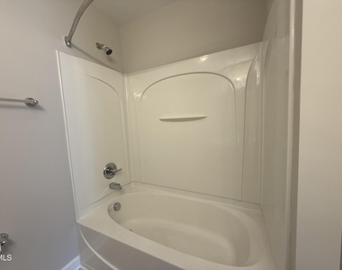 4626 Centrebrook Circle - Photo Thumbnail 8