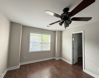 4626 Centrebrook Circle - Photo Thumbnail 7