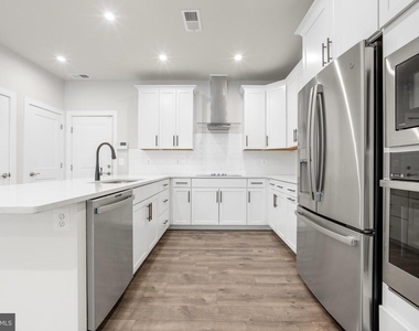 12136 Loblolly Drive - Photo Thumbnail 8