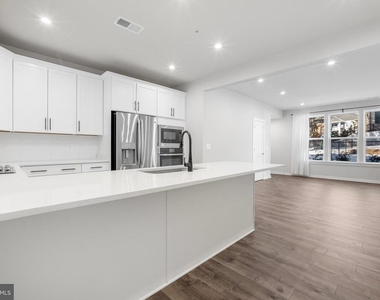 12136 Loblolly Drive - Photo Thumbnail 9