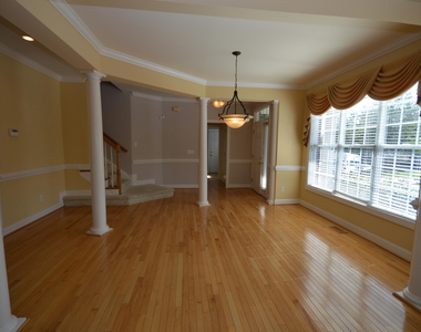 114 Prestonian Place - Photo Thumbnail 9