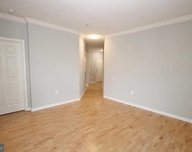 9486 Virginia Center Boulevard - Photo Thumbnail 14