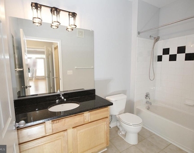 9486 Virginia Center Boulevard - Photo Thumbnail 7