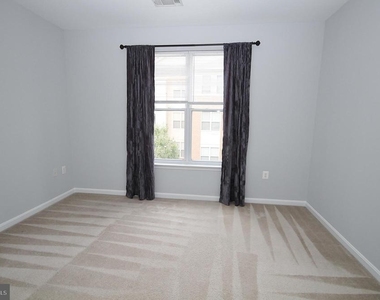 9486 Virginia Center Boulevard - Photo Thumbnail 15