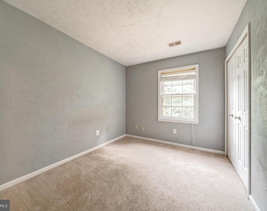 5465 Cheshire Meadows Way - Photo Thumbnail 24