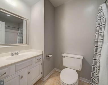 5465 Cheshire Meadows Way - Photo Thumbnail 25