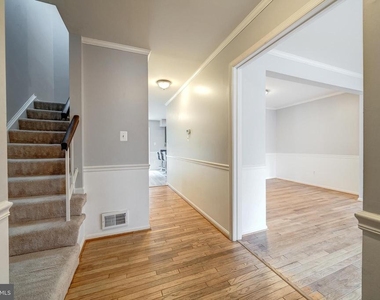 5465 Cheshire Meadows Way - Photo Thumbnail 2