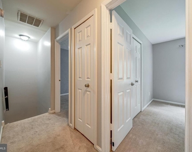 5465 Cheshire Meadows Way - Photo Thumbnail 17