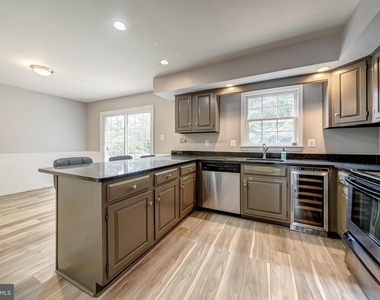 5465 Cheshire Meadows Way - Photo Thumbnail 11