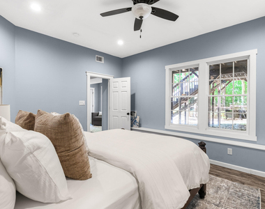 5801 Sand Pebble Place - Photo Thumbnail 51