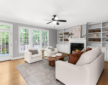 5801 Sand Pebble Place - Photo Thumbnail 11