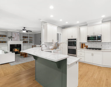 5801 Sand Pebble Place - Photo Thumbnail 18