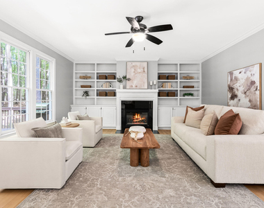 5801 Sand Pebble Place - Photo Thumbnail 9