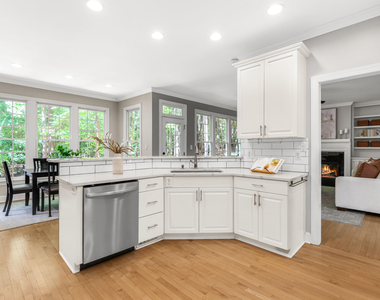 5801 Sand Pebble Place - Photo Thumbnail 17