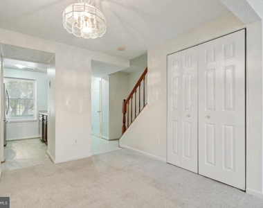 8483 Aurora Court - Photo Thumbnail 6